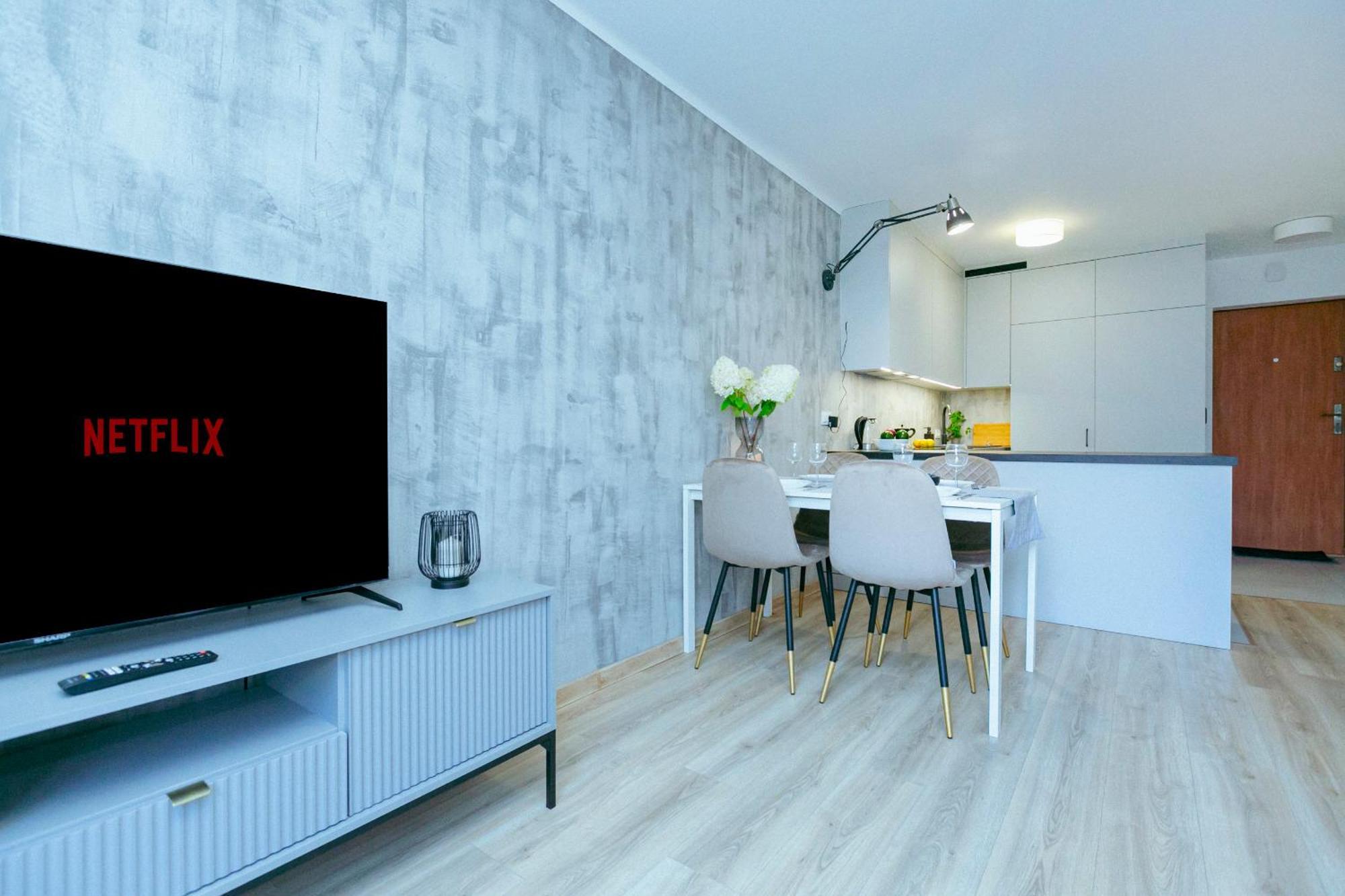 Chlodna 11 - 6 Os Apartament - Better Rental Warsawa Bagian luar foto